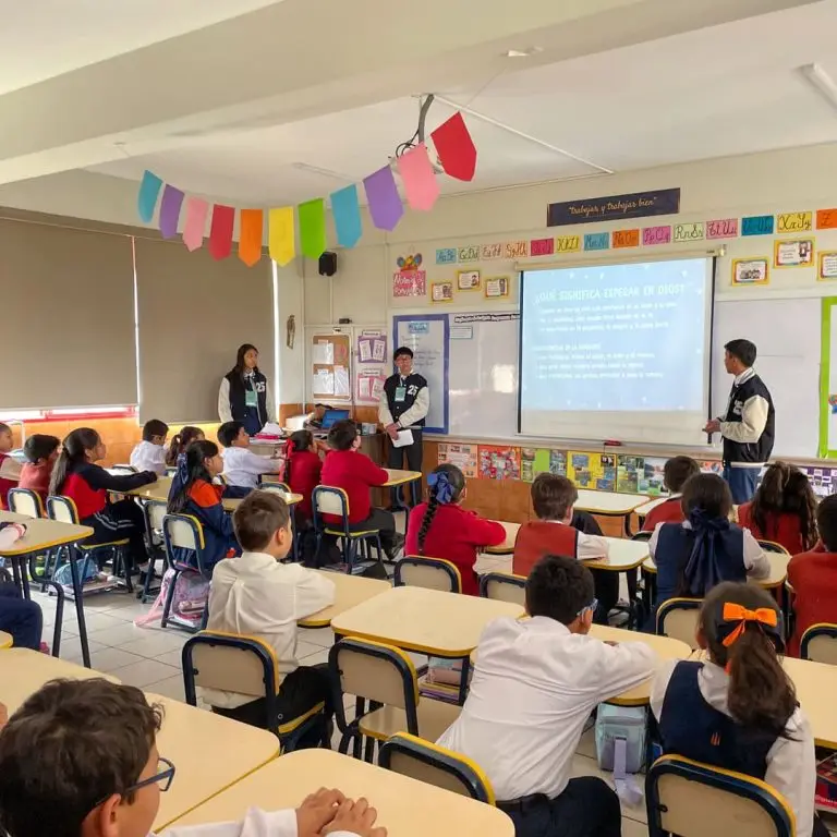 ENCUENTRO_0000_Capa 18